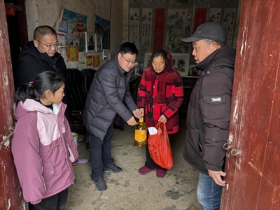 ​河南移动驻村工作队迅速行动  做好低温雨雪天气群众利益保障